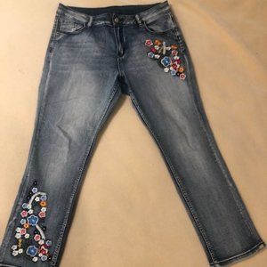 NorthStyle embroidered blue jeans, size 12